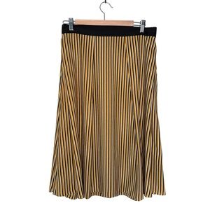 Closet. London Yellow and Black Striped Skirt Size 10
